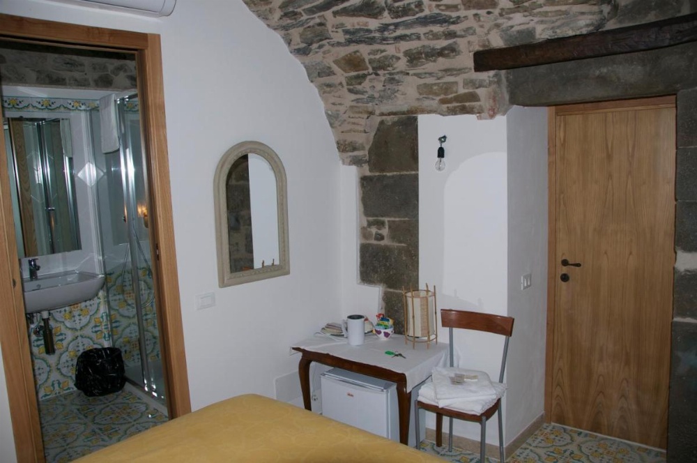 IN CENTRO Image 23